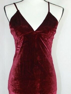 Velvet Midi Dress in Deep Burgundy